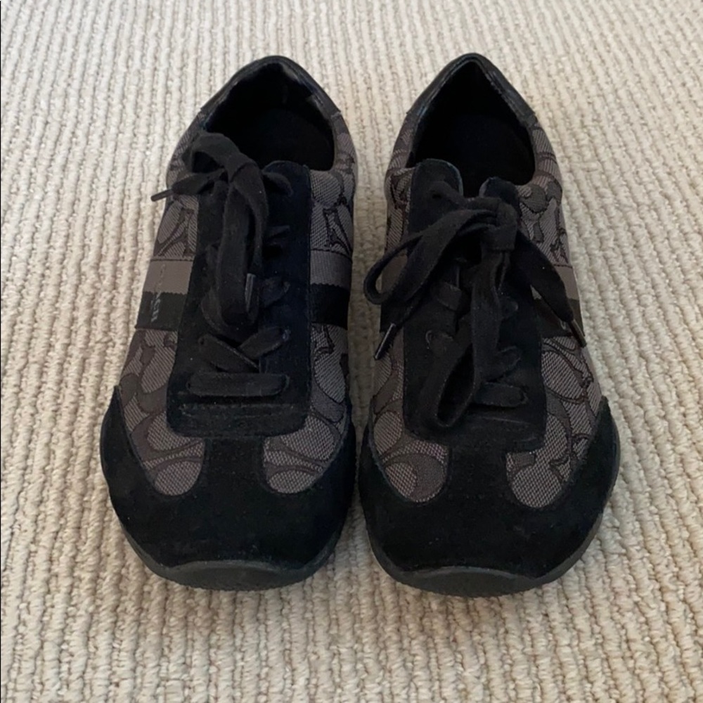 Coach tennis shoe. Like new!